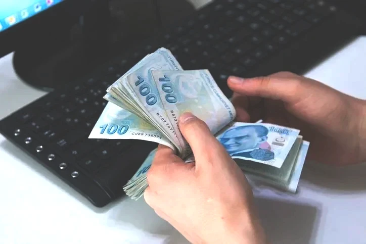 Asgari ücrette zam trafiği başladı! 22.104 TL alan çalışana 4 formüllü artış hesabı: Yüzde 25-30-35-40... İşçi ne kadar alacak?