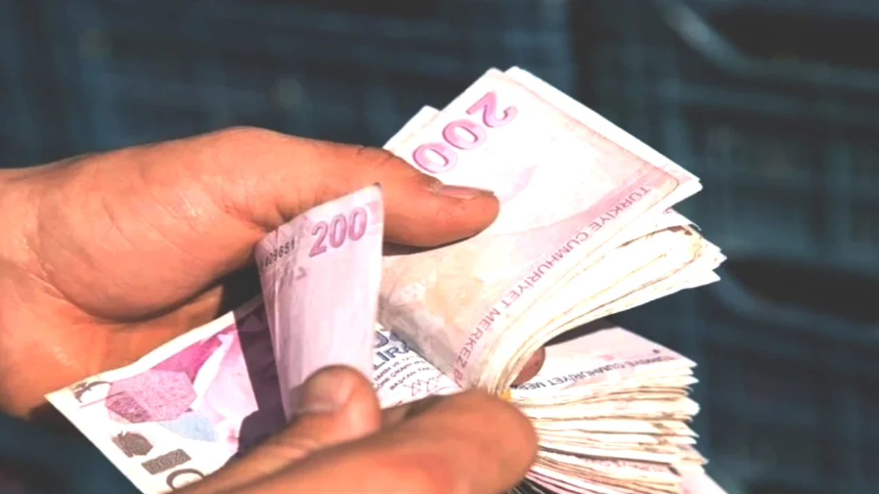 700 Bin TL Borç Kapatma Kredisi: TBMM'den Gelir Fırsatı!