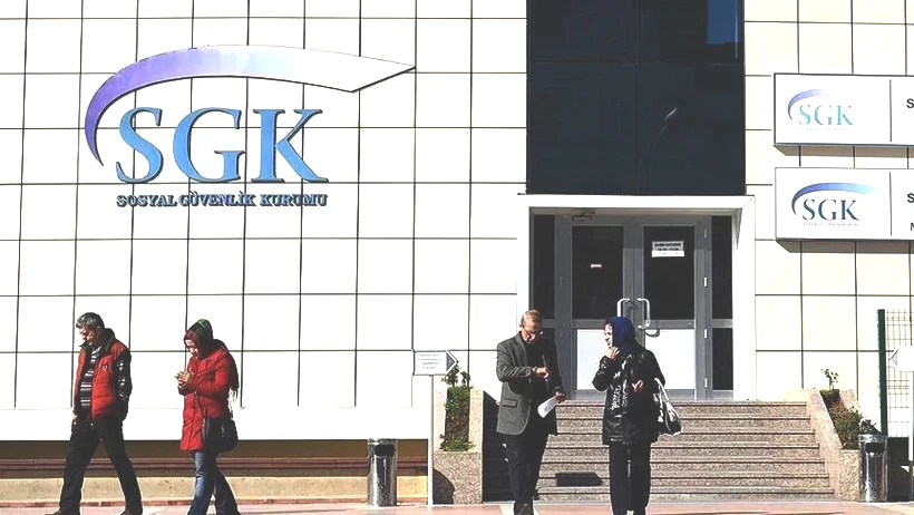 Bu Meslekleri Yapanlar Yaşadı!  SGK’dan 45 Mesleğe Yıpranma Payı Fırsatı: 5 Yıl Erken Emekli Olabilirsiniz, Hemen Kontrol Edin - Resim : 1